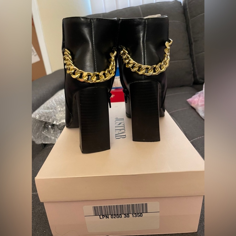 Black Boots